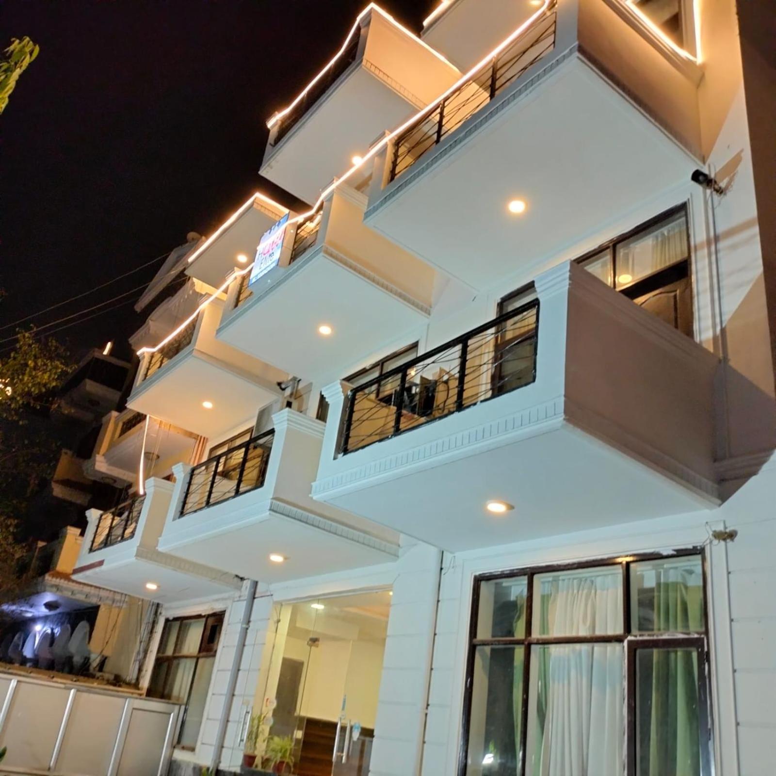 Hotel Elite Sector 45 I Gurgaon Central I Couple Friendly Exterior photo
